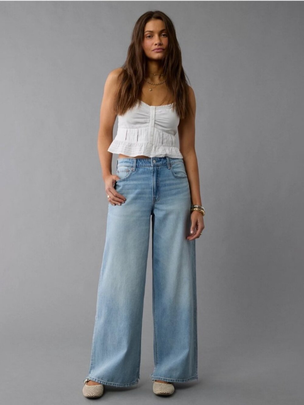 AE Strigid Super High-Waisted Ultra Wide-Leg Jean Woman 8 Medium Wash Streetwear